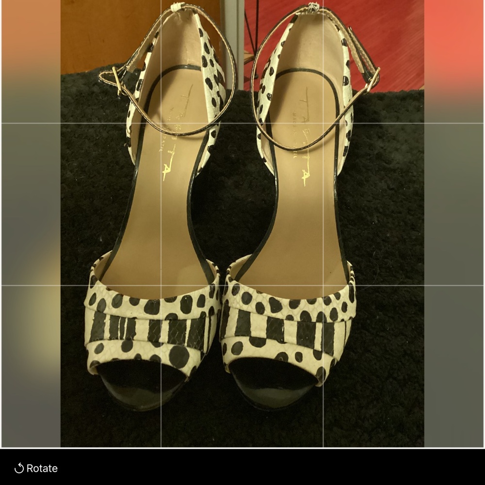 TABITA LEOPARD PRINT SANDALS SZ 9